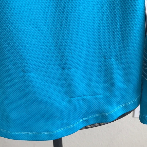 UnderArmour long Sleeve - Picture 4 of 7